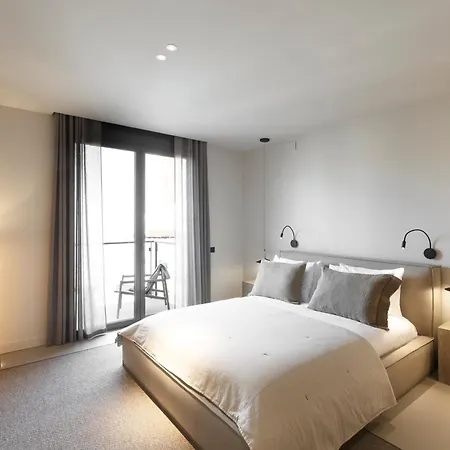 The Diagonal Sagrada By Sweett Apartment Barcelona