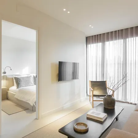 The Diagonal Sagrada By Sweett Apartment Barcelona