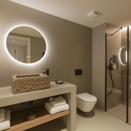 The Diagonal Sagrada By Sweett Apartment