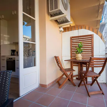 De Cuatro En Carrer Diputacio Apartment *
