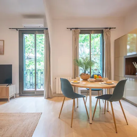 One Bedroom In Carrer Arago Barcelona