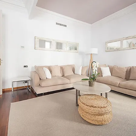 Apartment 4 En Calle Balmes - Stylish *