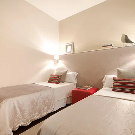 Three Bedroom In Gran De Gracia - Stylish