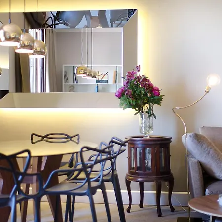 Three Bedroom In Gran De Gracia - Stylish Apartment
