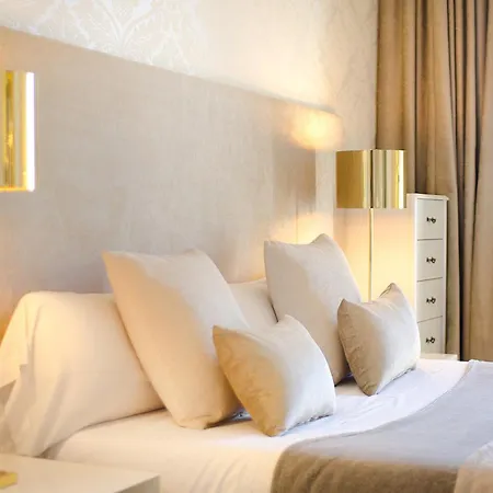 Three Bedroom In Gran De Gracia - Stylish Apartment *