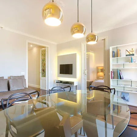 Three Bedroom In Gran De Gracia - Stylish Apartment