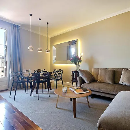 Apartment Three Bedroom In Gran De Gracia - Stylish