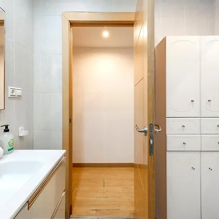 Cozy Terrace In Eixample Apartment Barcelona