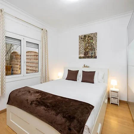 Cozy Terrace In Eixample Apartment *