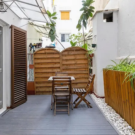 Cozy Terrace In Eixample Apartment