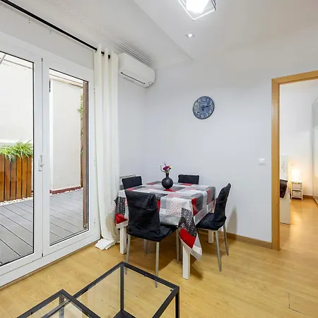Cozy Terrace In Eixample Apartment Barcelona