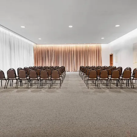 Ac Forum By Marriott Отель 4*