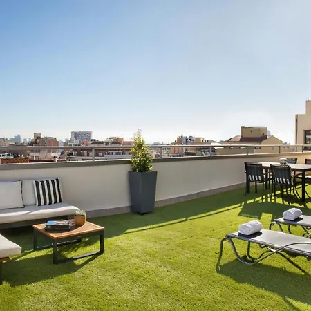 Renaissance Hotel 5*