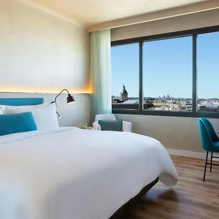 Hotel Renaissance 5*