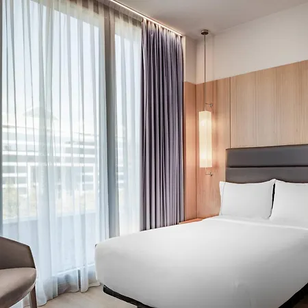 Hotel Ac Diagonal L'illa By Marriott