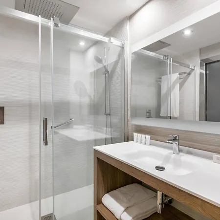 Hotel Ac Diagonal L'illa By Marriott Barcelona