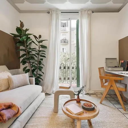 Veduto - 2 Bedrooms In Eixample Esquerra Apartment *