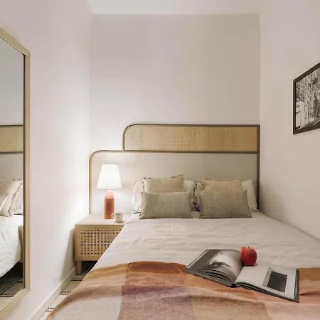 Veduto - 2 Bedrooms In Eixample Esquerra *