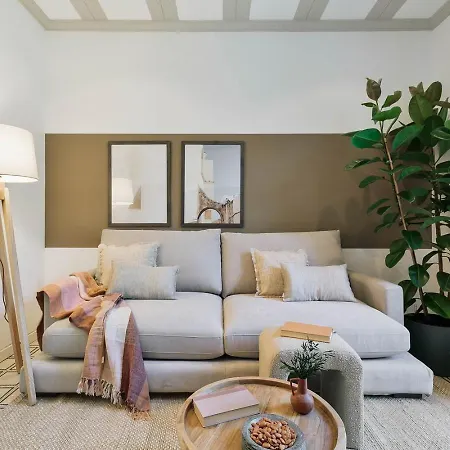 Veduto - 2 Bedrooms In Eixample Esquerra Apartment *