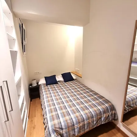 Guest house Cozy Bedroom With A Private Bathroom In A Shared House *