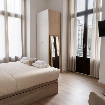 Aparthotel Unicas En La Rambla *