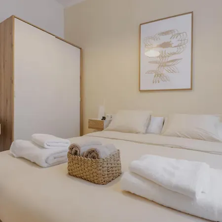Unicas En La Rambla Aparthotel *