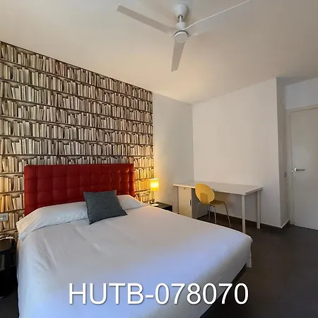 Apartament Palau De La Musica 10 *