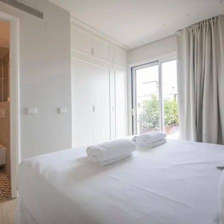Atico Duplex Con Cinco Apartment Barcelona
