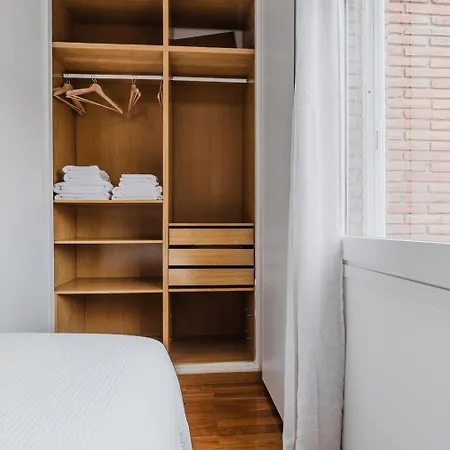 Blueground Pedralbes Pool Garden Ac Bcn-175 Barcelona