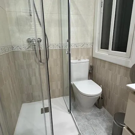 Madrazo בית הארחה 2*