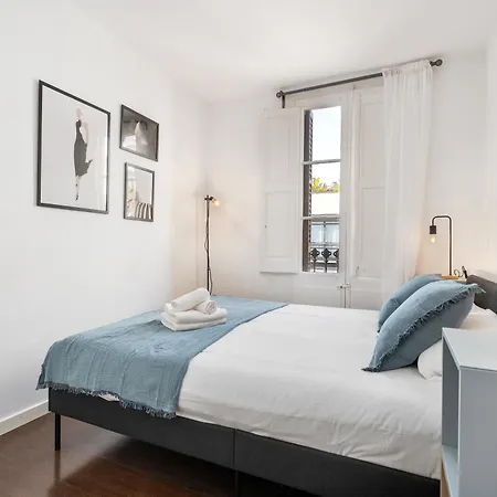 Apartment Enrique Granados *
