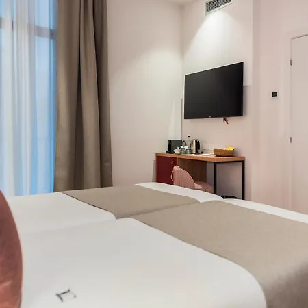 Hotell California