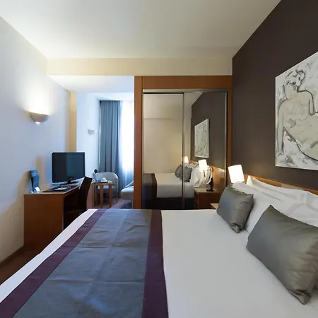 Hotel Catalonia Plaza Catalunya 4*