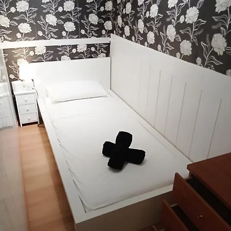 Private Doble & Single In The Center Metro L5 & L1 Mallorca Street Guest house