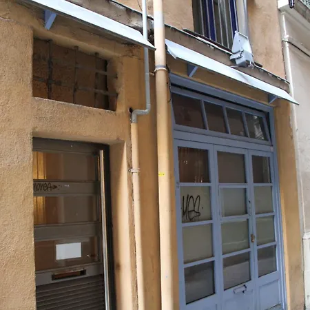 Ramblas Plaza Catalunya -wi-fi 300 Mbps Apartment
