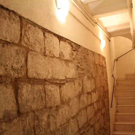 Apartment Ramblas Plaza Catalunya -wi-fi 300 Mbps Barcelona