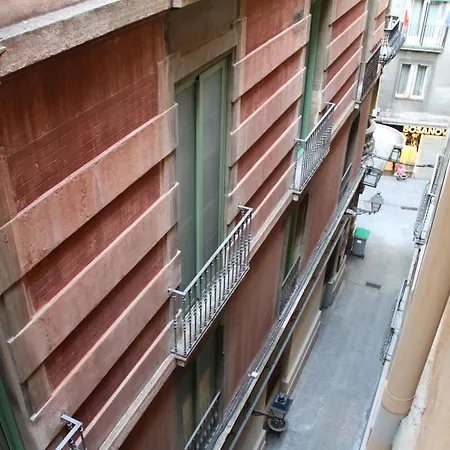 Ramblas Plaza Catalunya -wi-fi 300 Mbps *