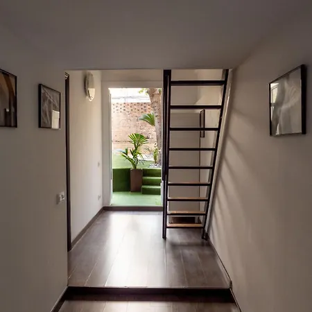 Lägenhet Casa Gracia Con Jardin Barcelona