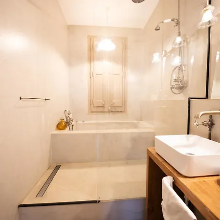 Stylish Retreat In Catalonia Apartment Barcelona