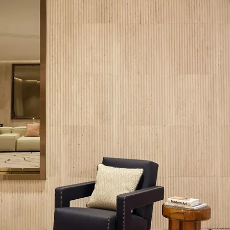 Hotel Arts 5*