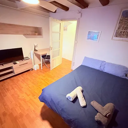 Stunning Flat For 6 People 3 Blocks From The Welcome Breakfast *