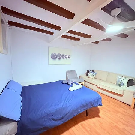 Stunning Flat For 6 People 3 Blocks From The Welcome Breakfast Apartment