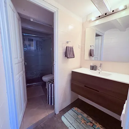 Stunning Flat For 6 People 3 Blocks From The Welcome Breakfast *
