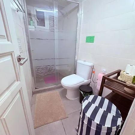 Stunning Flat For 6 People 3 Blocks From The Welcome Breakfast *