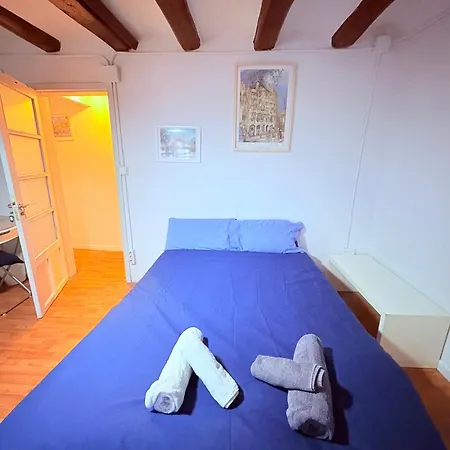 Stunning Flat For 6 People 3 Blocks From The Welcome Breakfast * Barcelona