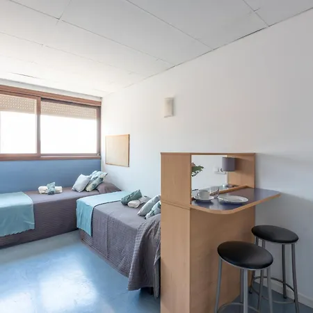 Residencia Universitaria Resa Lesseps Apartment