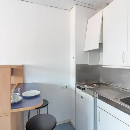 Residencia Universitaria Resa Lesseps Apartment Barcelona