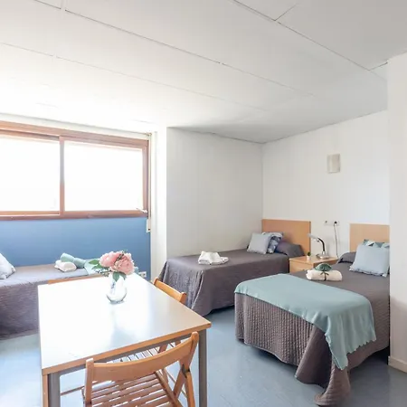Apartment Residencia Universitaria Resa Lesseps Barcelona
