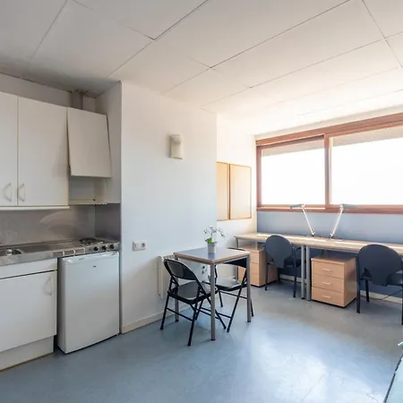 Residencia Universitaria Resa Lesseps Apartment Barcelona
