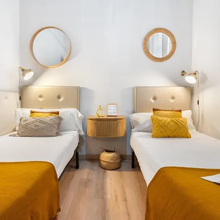 Fridays Flats Whisper-quiet Near Sagrada's Heart * Barcelona
